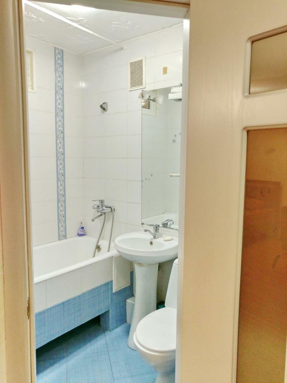 1-комнатная с кухней люкс на пр. а. поля, 62 Apartment *